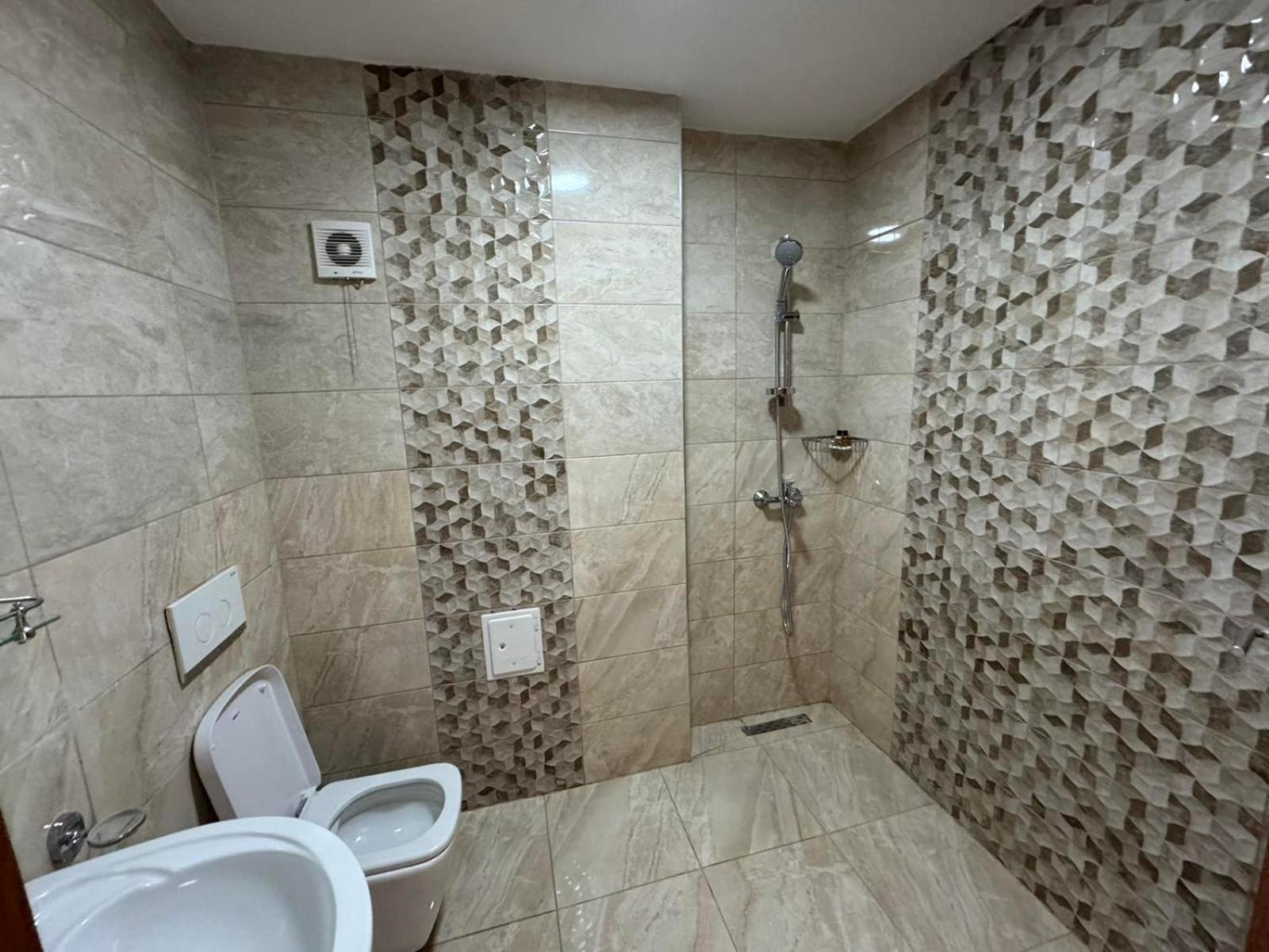 Hotel Pashtriku Gjakova Kültér fotó