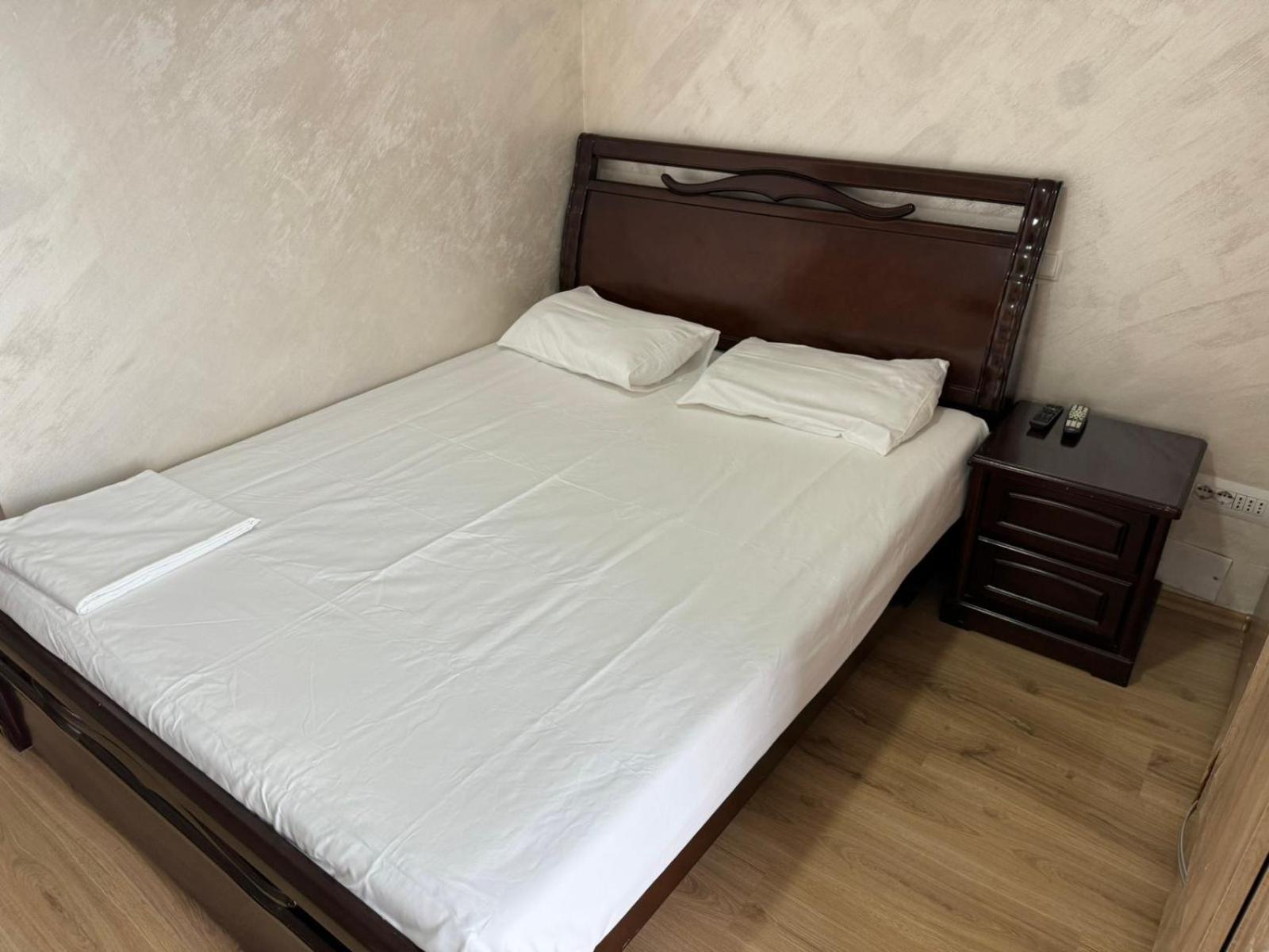 Hotel Pashtriku Gjakova Kültér fotó